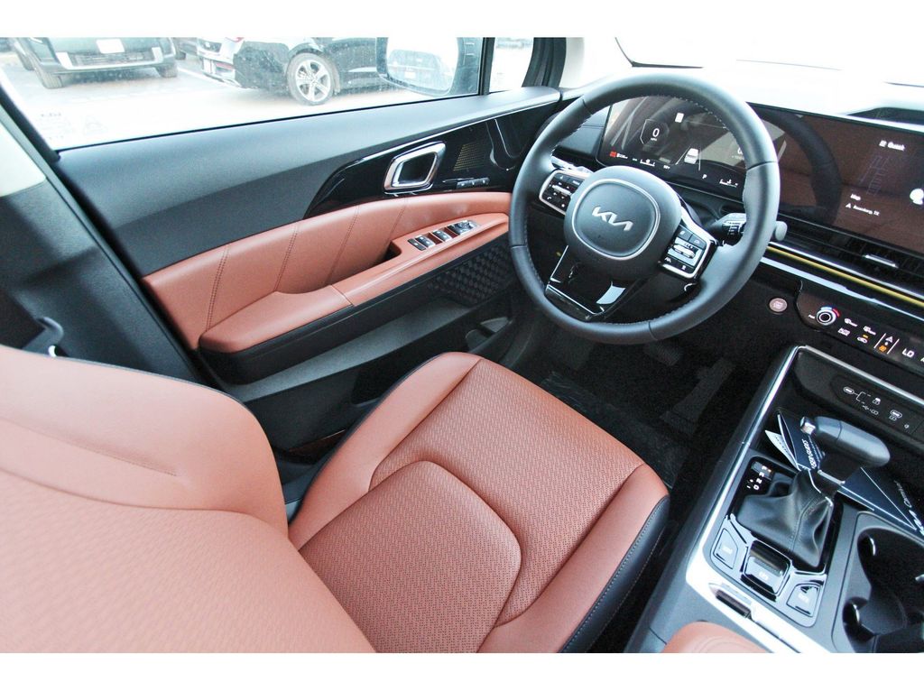 New 2026 Kia Carnival MPV Van