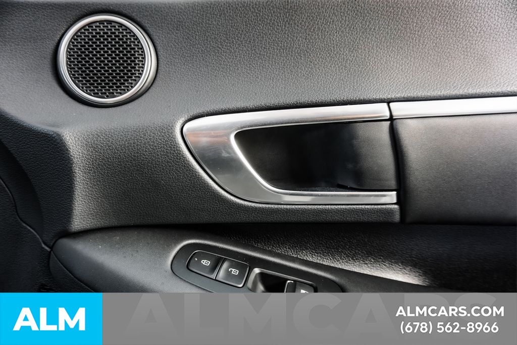 Used 2020 Silver Hyundai SEL image 42