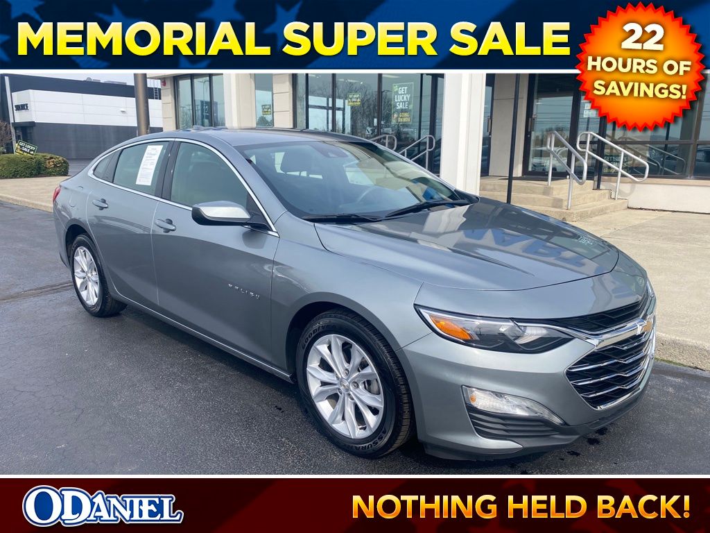 Sterling Gray Metallic 2025 Chevrolet Malibu LT with 1LT FWD Sedan Front-Wheel Drive Continuously Variable Transmission