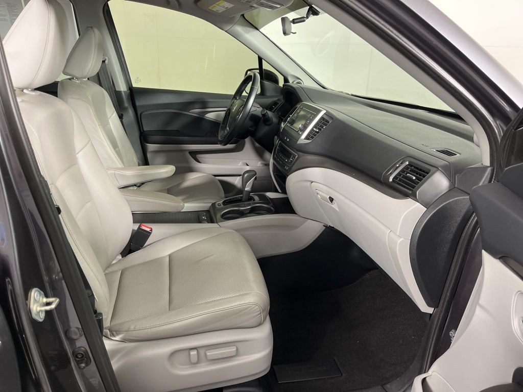 Thumbnail: 2017 Honda Ridgeline - 5