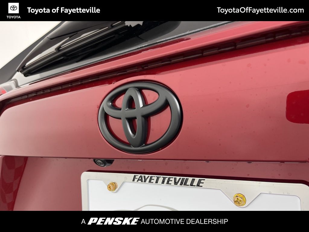2025 Toyota RAV4 XLE Premium 19