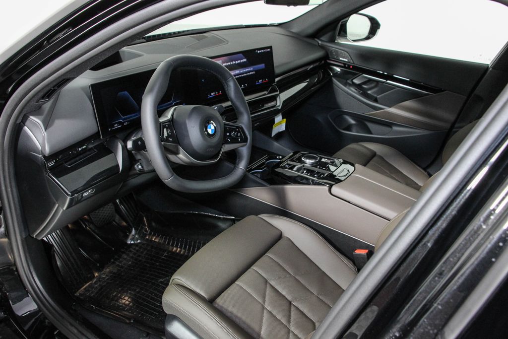 2024 BMW 5 Series 530i xDrive 15