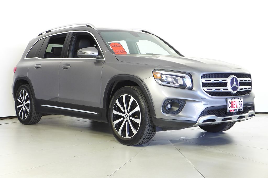Thumbnail: 2021 Mercedes-Benz GLB - 4