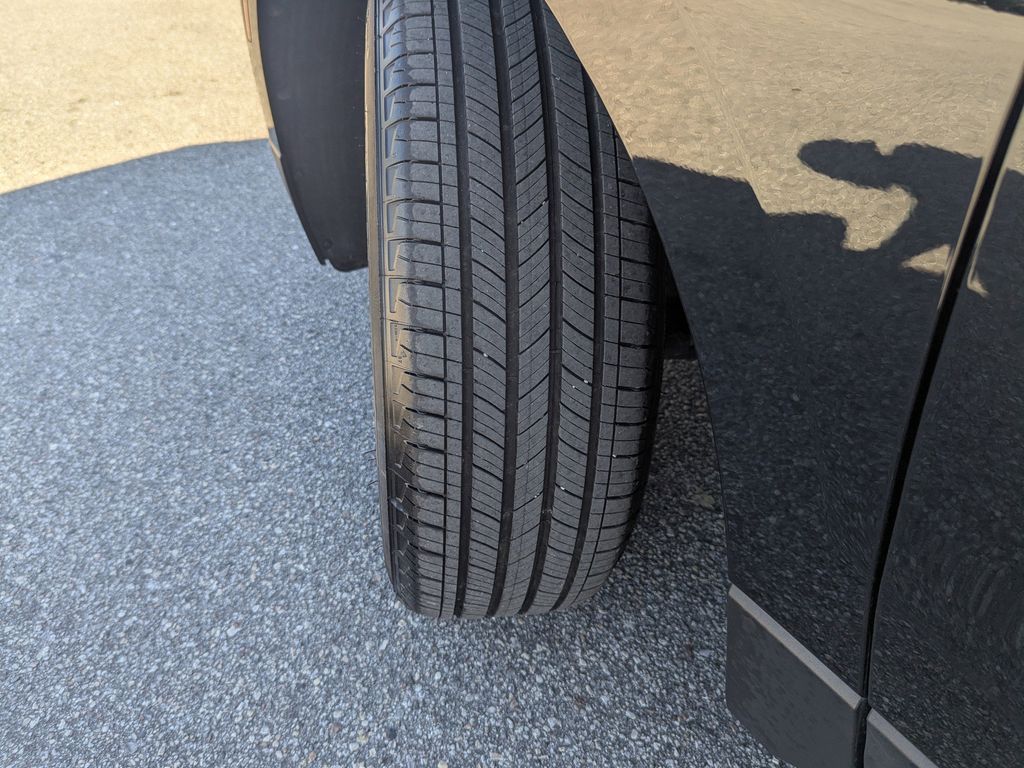 used 2022 Chevrolet Equinox car, priced at $18,992