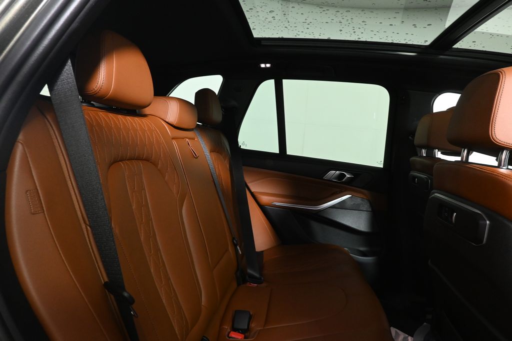 Thumbnail: 2024 BMW X5 - 31