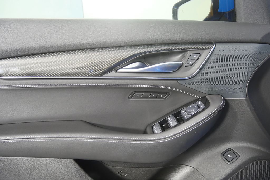 Thumbnail: 2023 Cadillac CT5 - 11