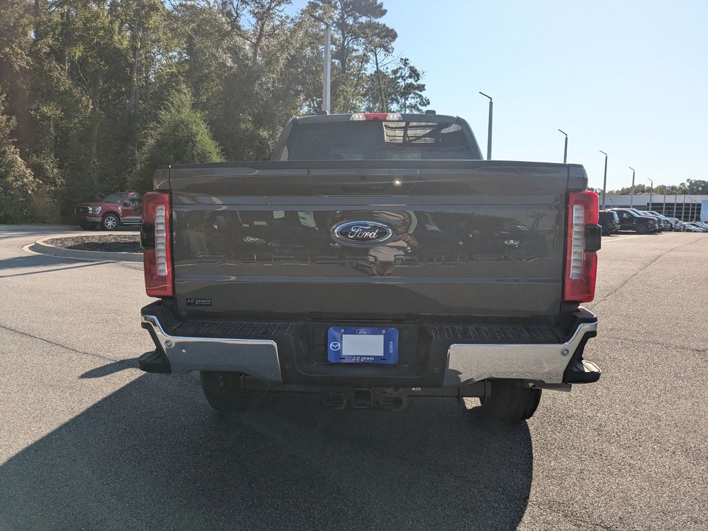 2026 Ford F-350 Super Duty Lariat