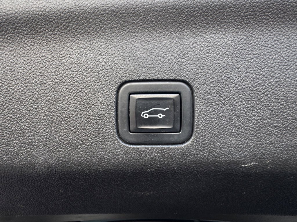 2022 GMC Yukon AT4 White at Big Star Chrysler Jeep Dodge Ram 