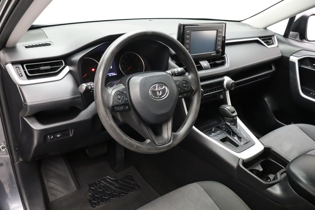 2021 Toyota RAV4 XLE 15