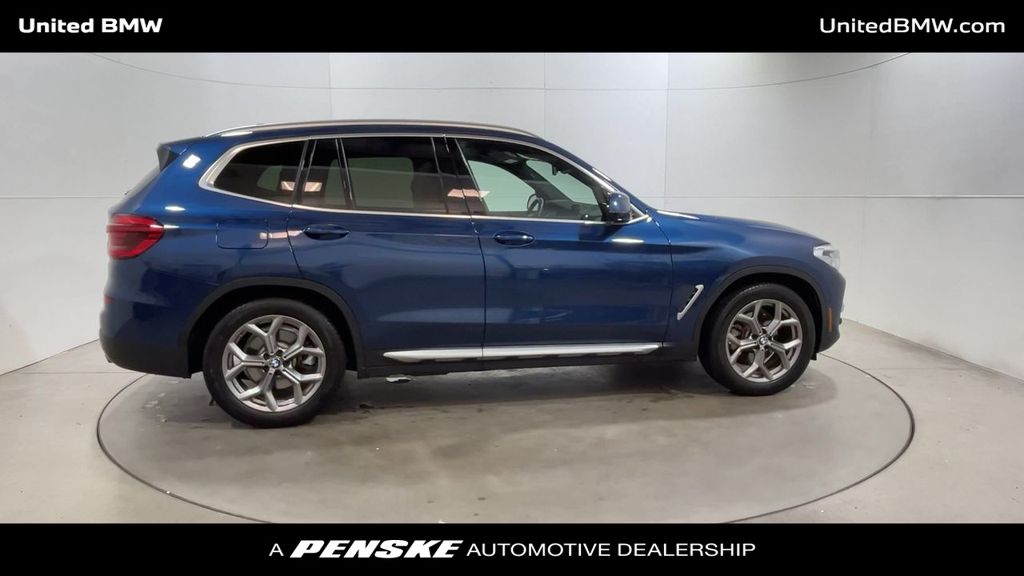 Thumbnail: 2021 BMW X3 - 9