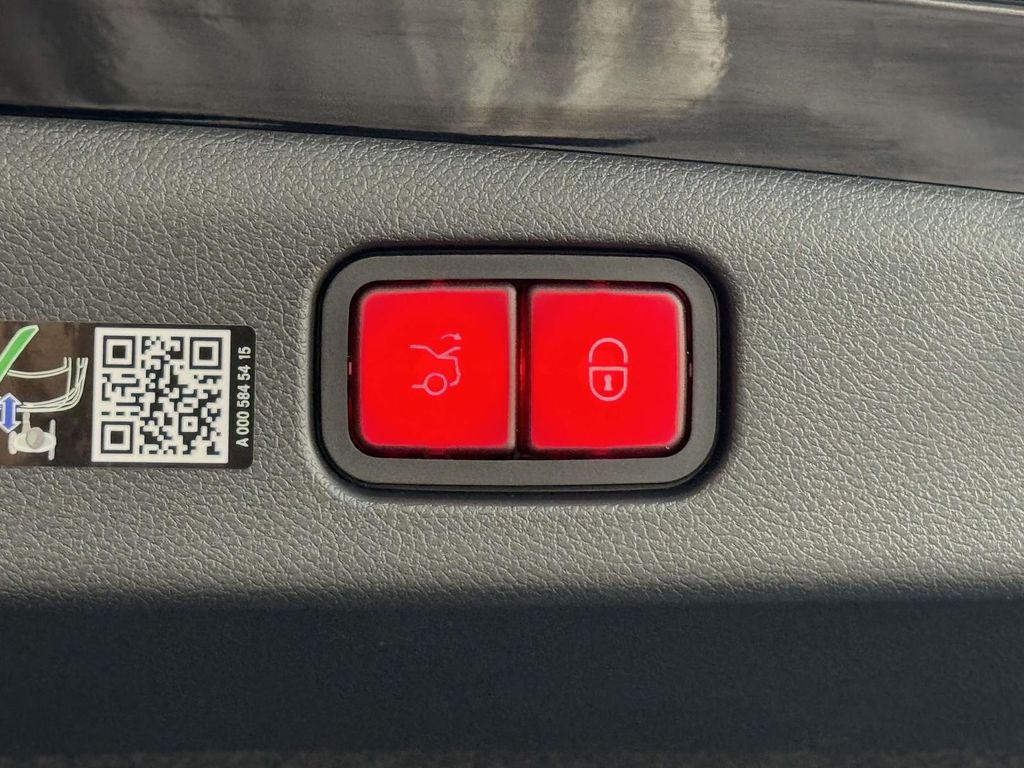 Thumbnail: 2026 Mercedes-Benz E-Class - 13