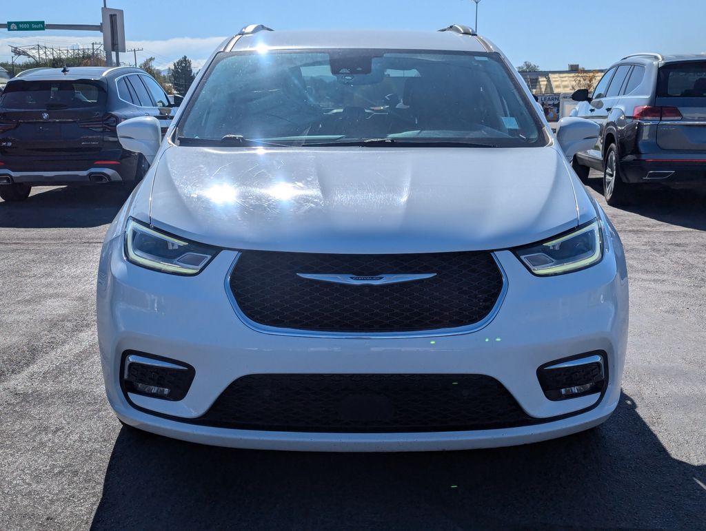 2021 Chrysler Pacifica Touring L 10