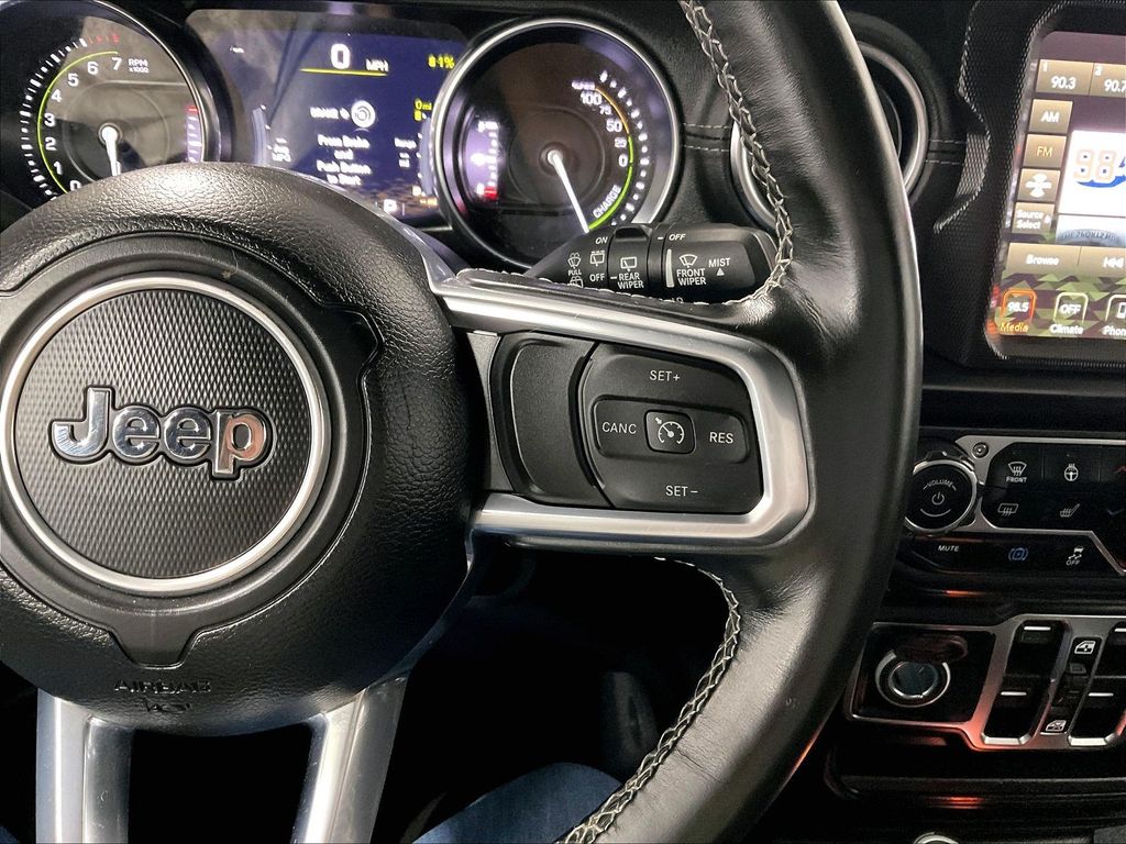 2023 Jeep Wrangler — photo 23