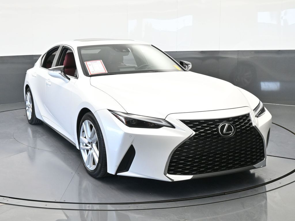 Used 2024 White Lexus 300 image 9