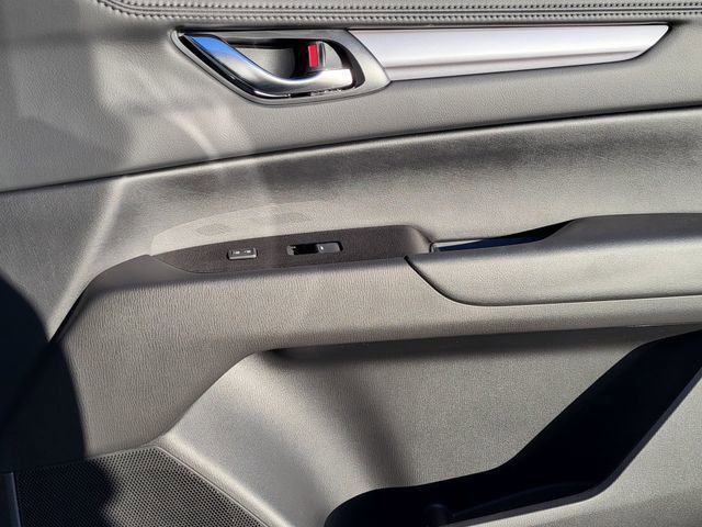 2025 Mazda CX-5 S Preferred package - Photo 19