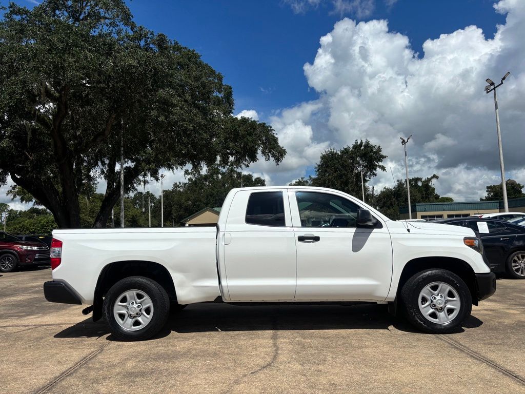 Super White 2019 Toyota Tundra Pickup Truck 4X2 6-Speed Automatic Overdrive