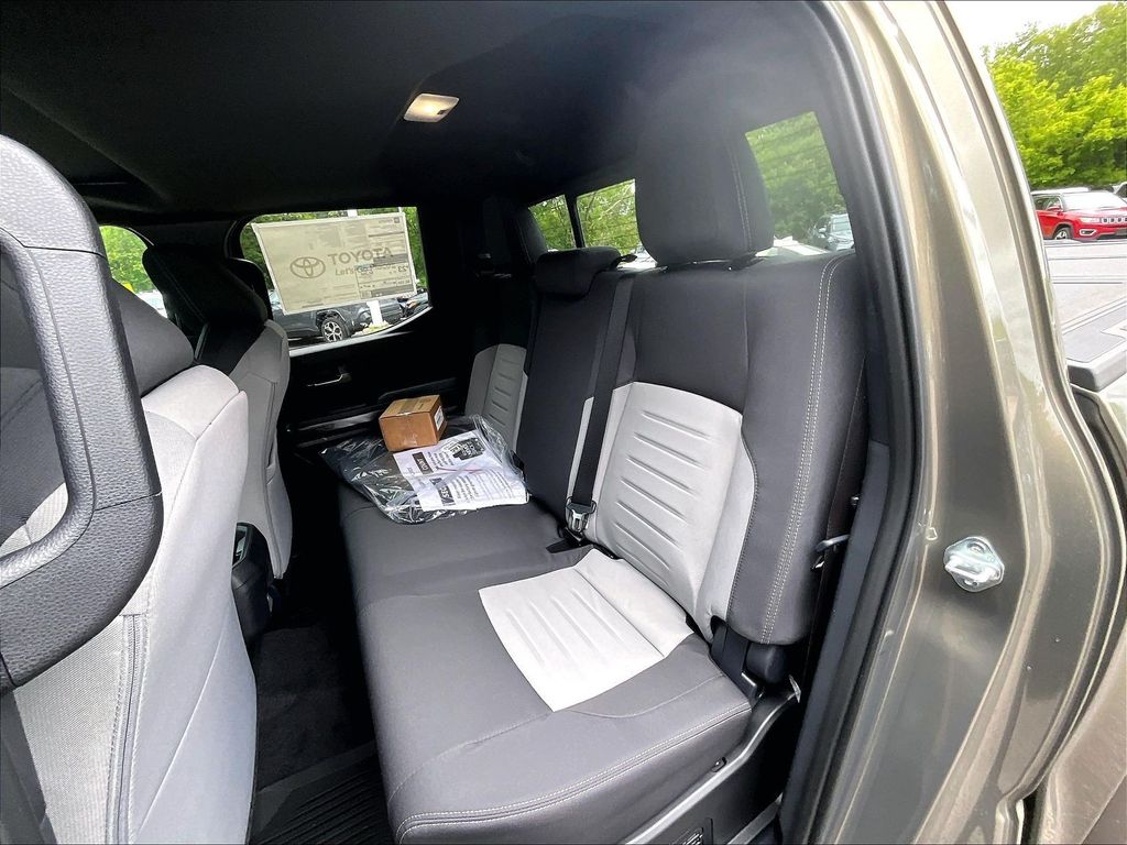 2026 Toyota Tacoma Hybrid — photo 15