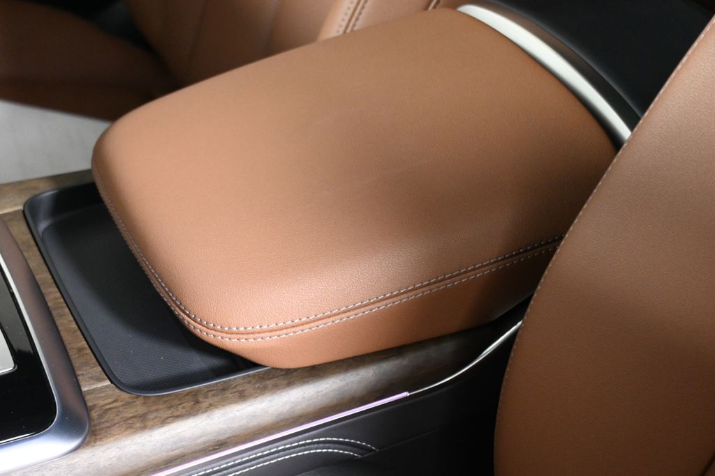 Thumbnail: 2025 Audi Q7 - 26