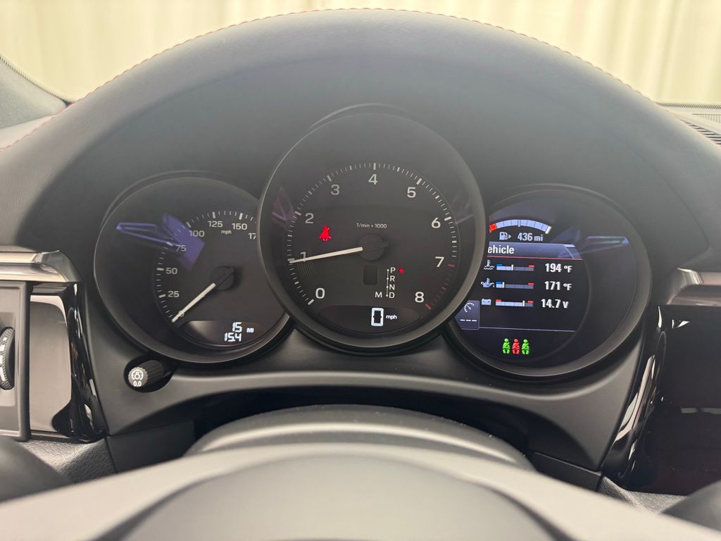 Thumbnail: 2025 Porsche Macan - 28