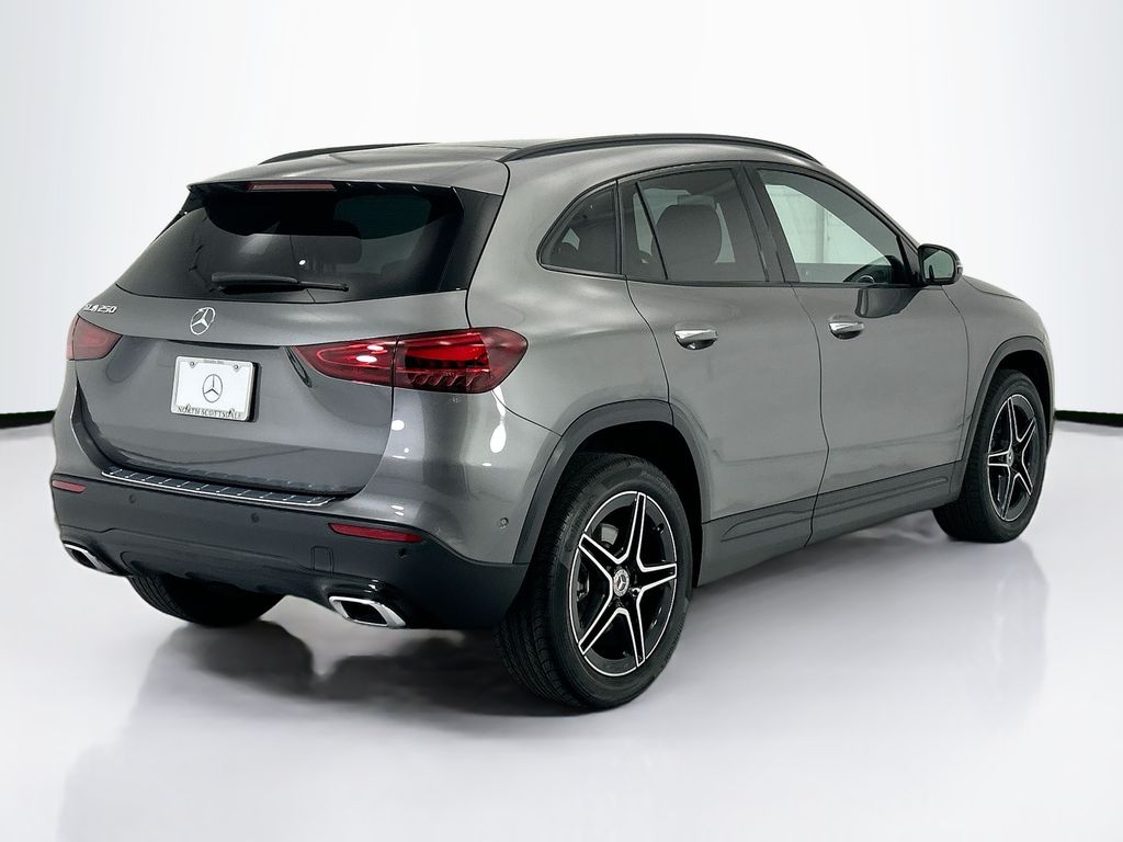 Thumbnail: 2026 Mercedes-Benz GLA - 5