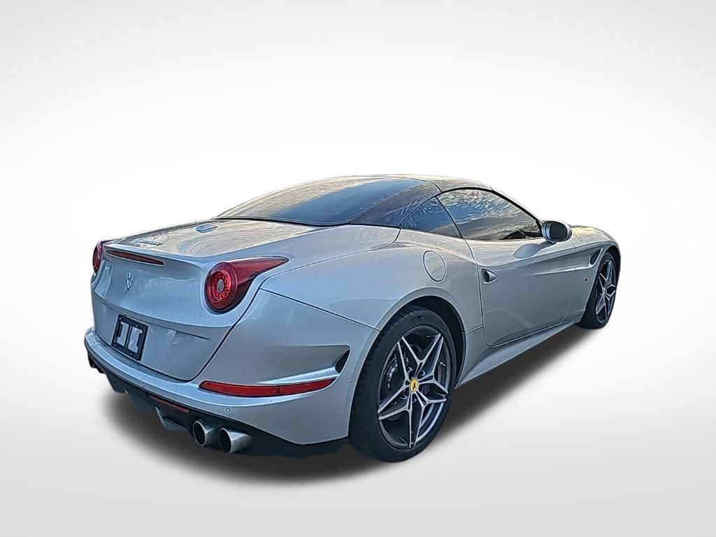 2016 Ferrari California T 12