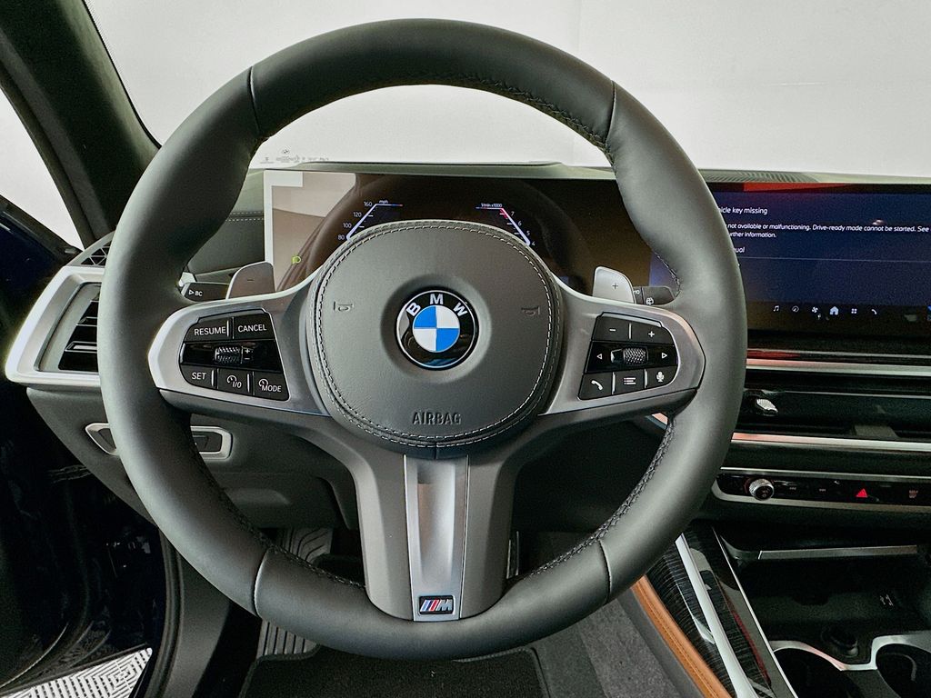 Thumbnail: 2026 BMW X7 - 10