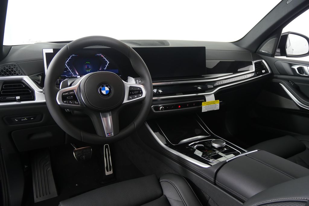 Thumbnail: 2026 BMW X5 - 16