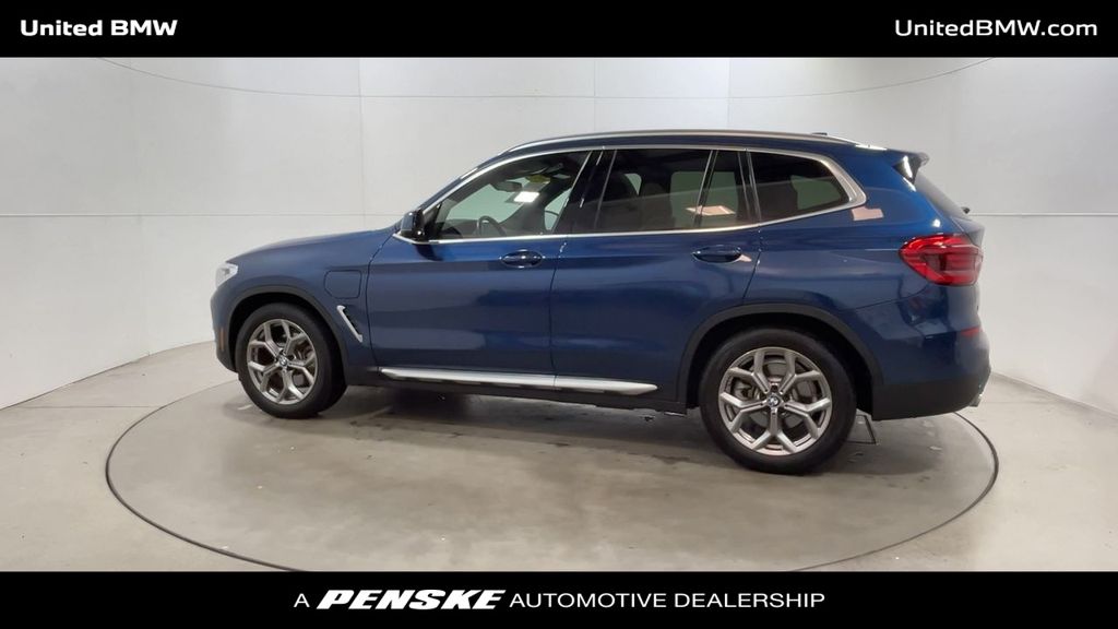 Thumbnail: 2021 BMW X3 - 6