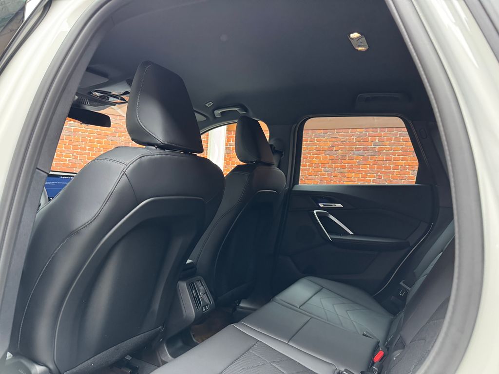 New 2026 White BMW xDrive28i image 24