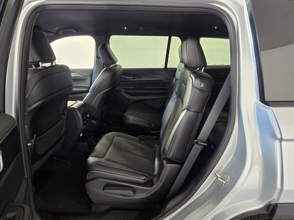 new 2025 Jeep Grand Cherokee L car, priced at $32,230