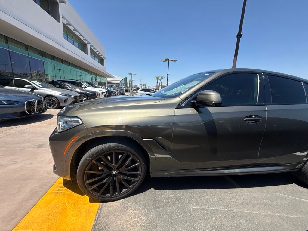 Used 2022 Green BMW xDrive40i image 6