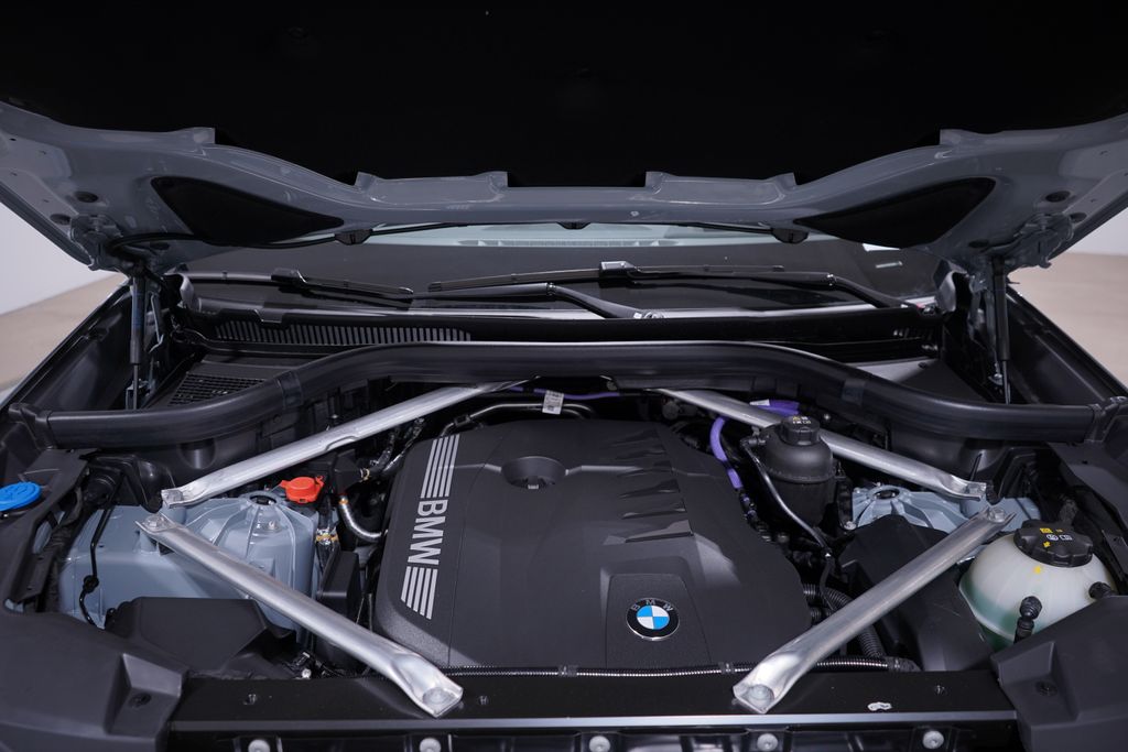2025 BMW X5 xDrive40i 14