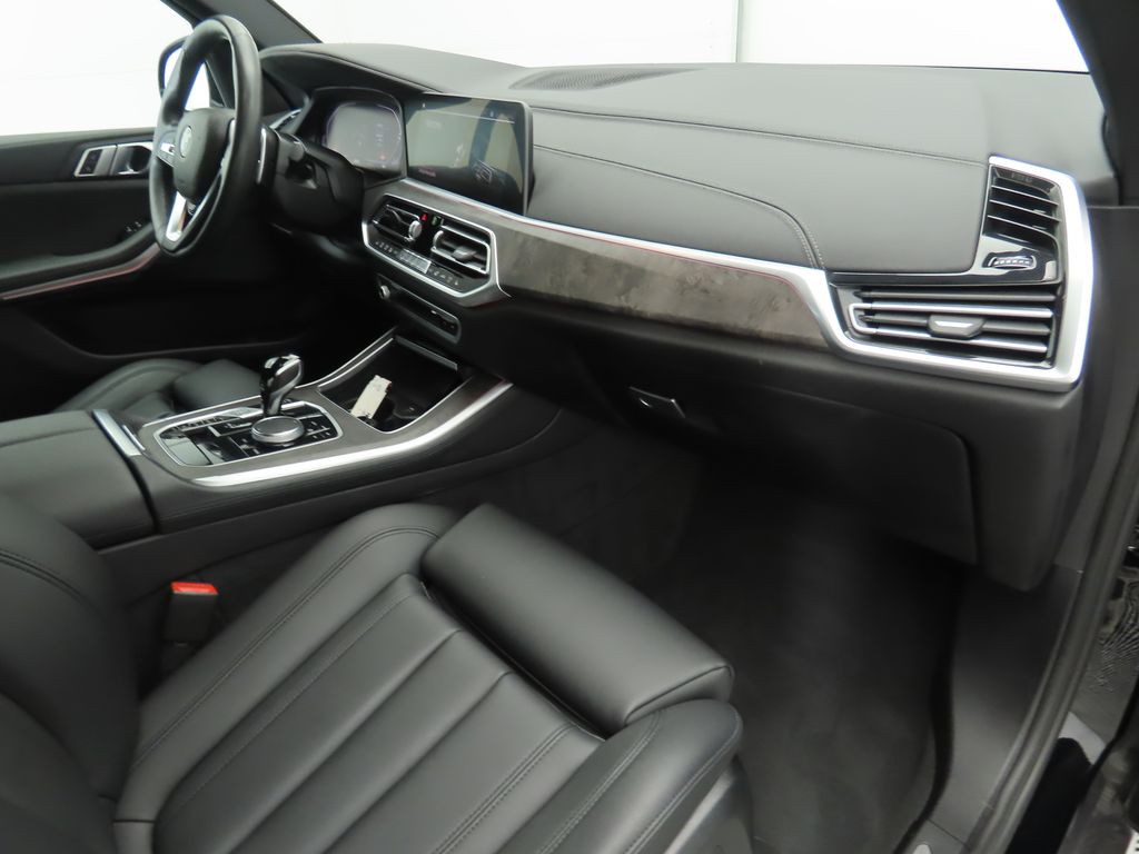 Thumbnail: 2022 BMW X5 - 18