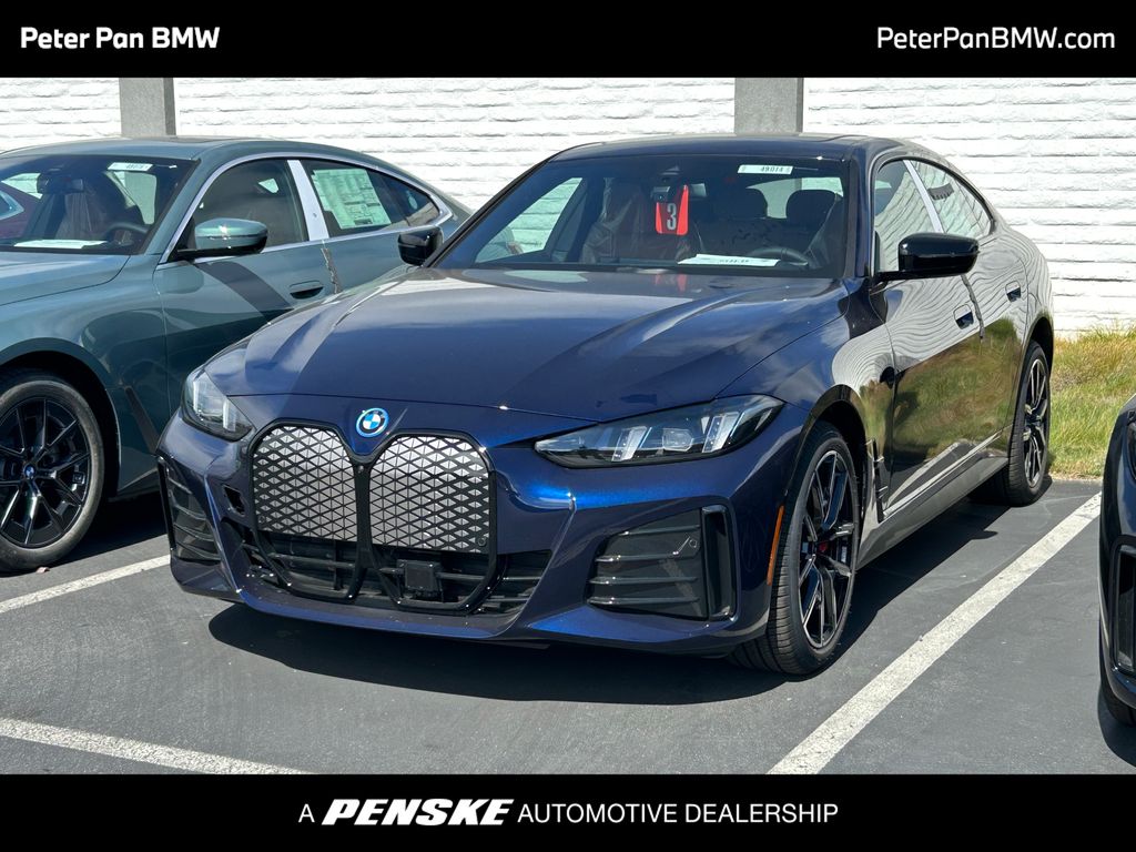 Thumbnail: 2025 BMW i4 - 1