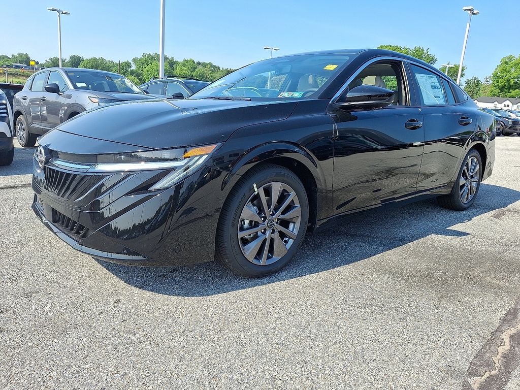 2026 Nissan Sentra — photo 2