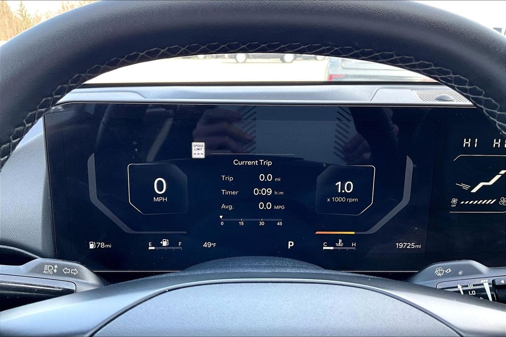 Used 2025 White Kia EX image 21