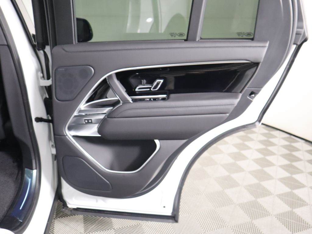 Thumbnail: 2025 Land Rover Range Rover - 29