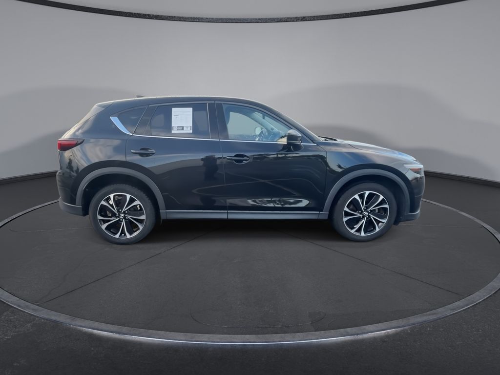 Thumbnail: 2022 Mazda CX-5 - 2