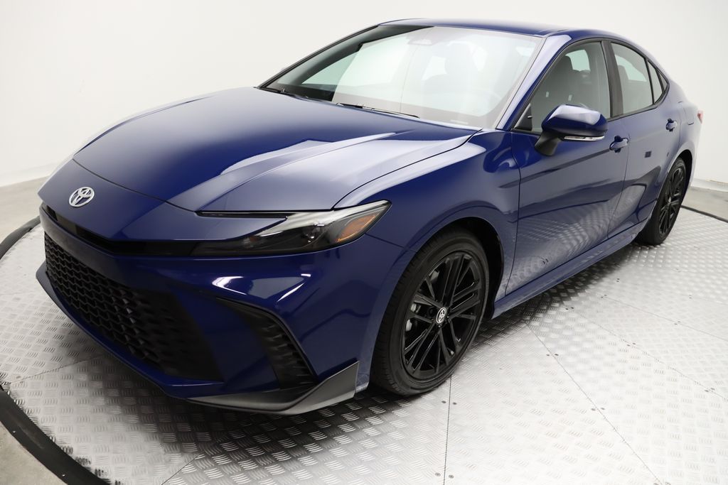 2025 Toyota Camry SE 2