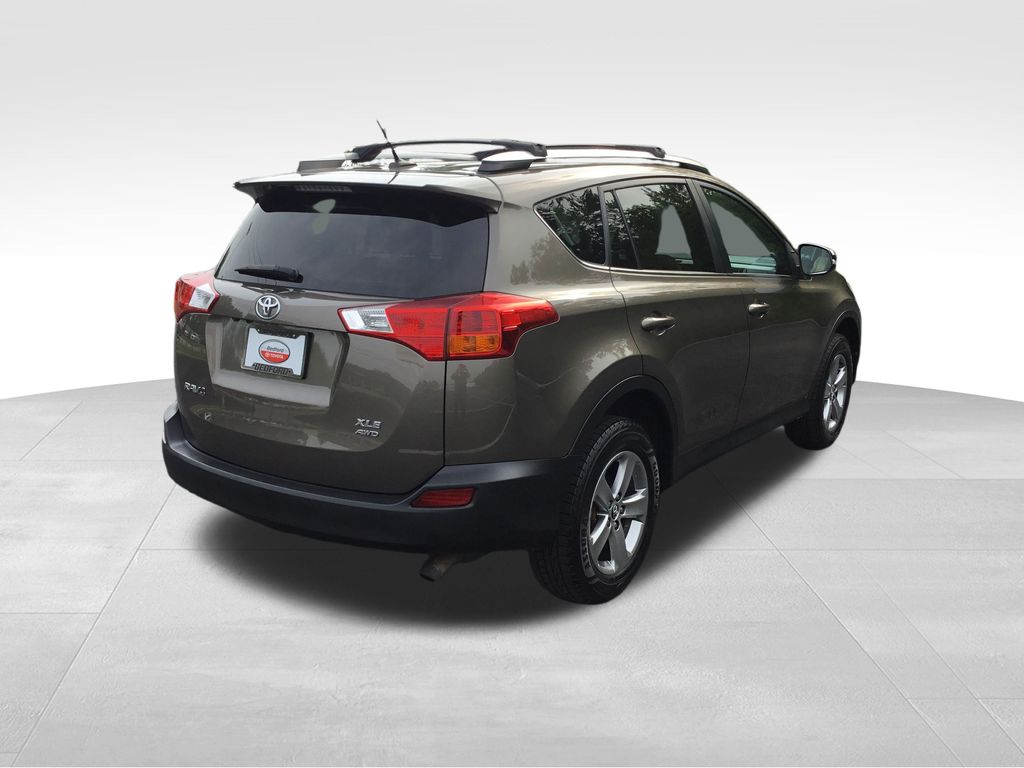 2015 Toyota RAV4 XLE 5