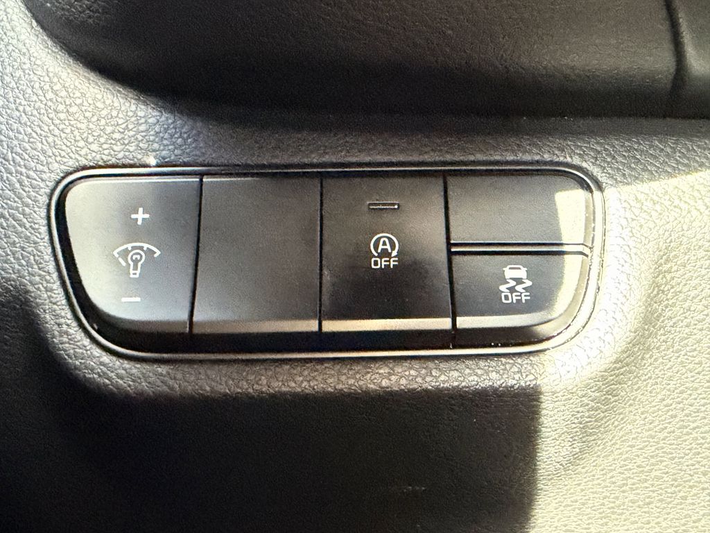 used 2024 Kia Seltos car, priced at $23,692