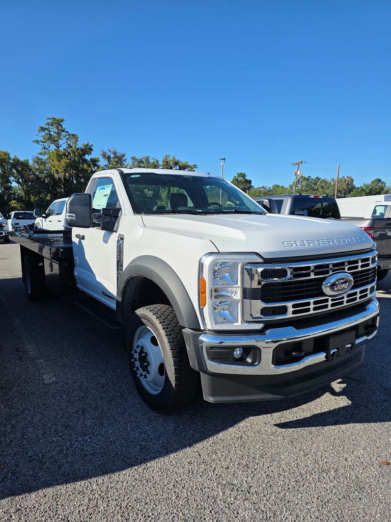 2025 Ford F-550 Chassis XL
