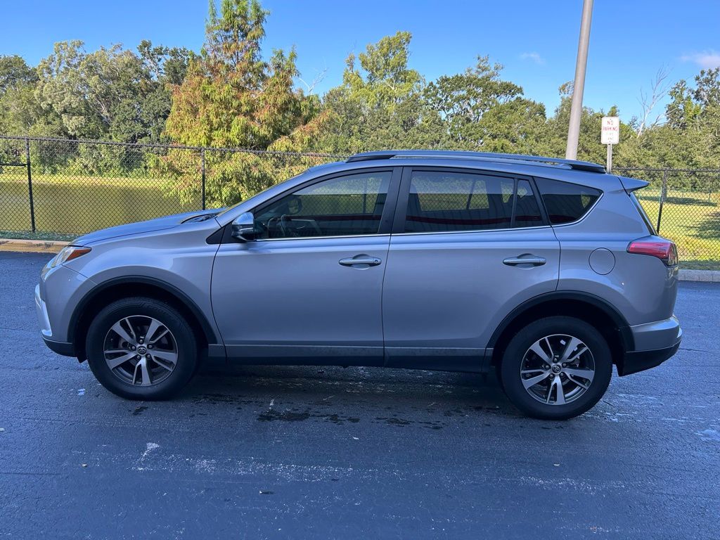 Thumbnail: 2018 Toyota RAV4 - 2