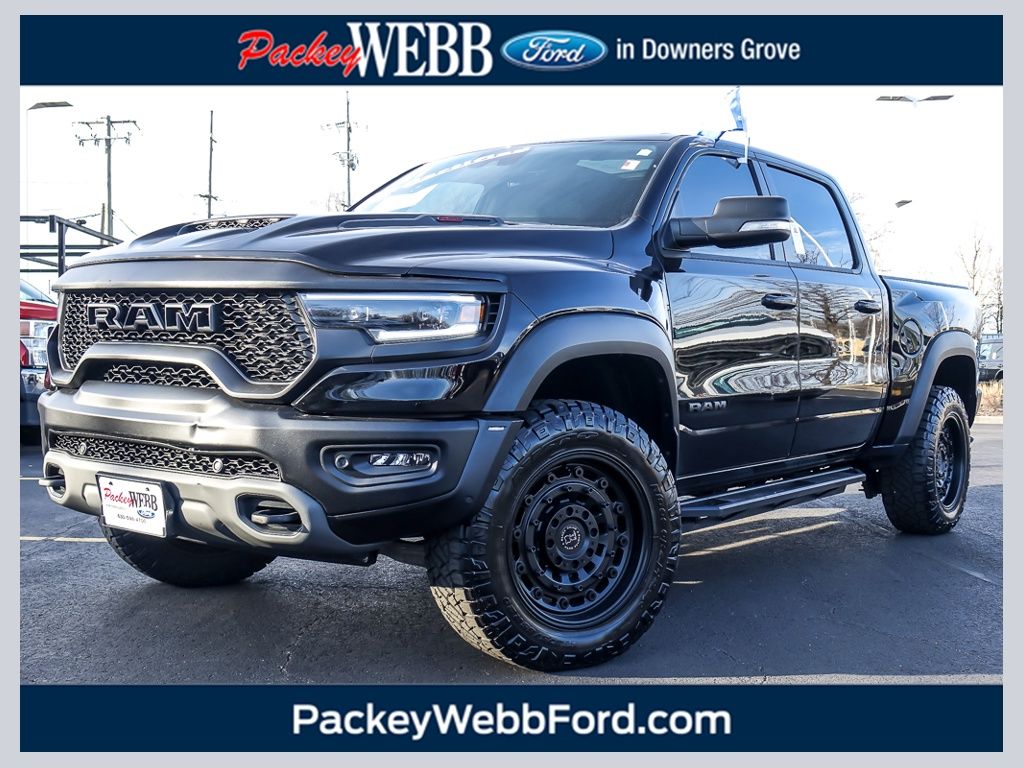 Diamond Black Crystal Pearlcoat 2021 RAM 1500 Pickup Truck All-Wheel Drive 8-Speed Automatic