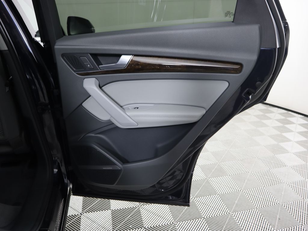 Thumbnail: 2019 Audi Q5 - 28