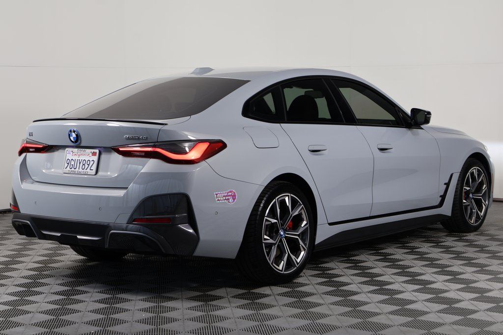 Thumbnail: 2023 BMW i4 - 4