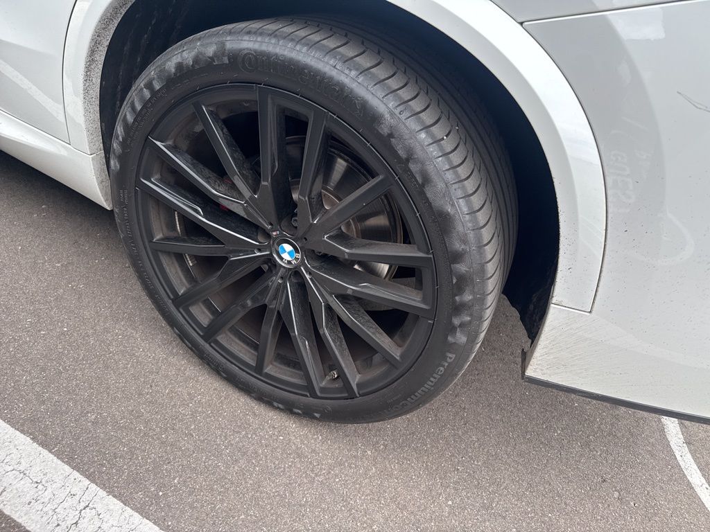 Thumbnail: 2023 BMW X5 - 8