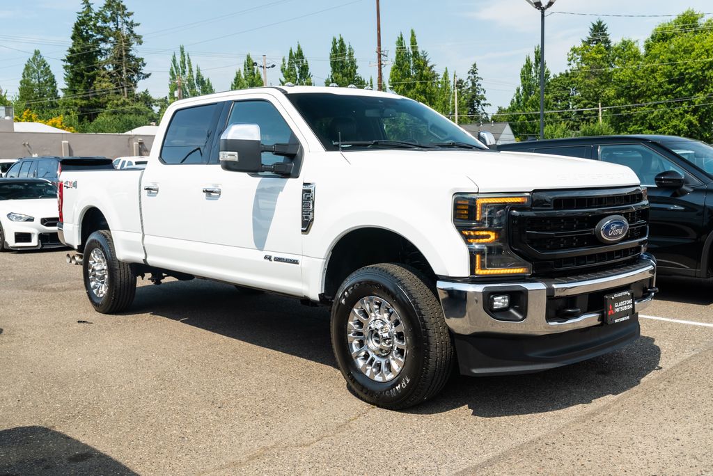 Oxford White 2022 Ford F-350 Super Duty Pickup Truck Four-Wheel Drive Automatic