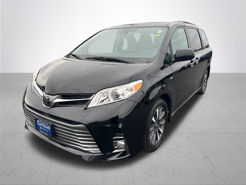 2019 Toyota Sienna XLE Premium
