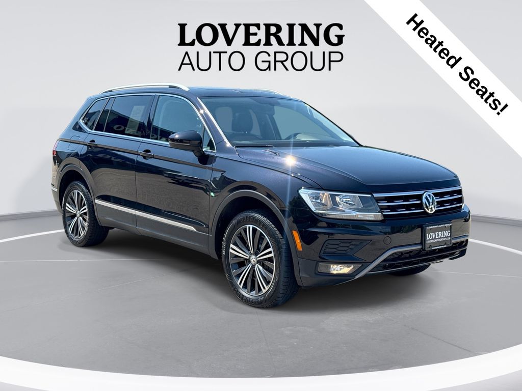 Deep Black Pearl Metallic 2018 Volkswagen Tiguan SUV / Crossover All-Wheel Drive 8-Speed Automatic